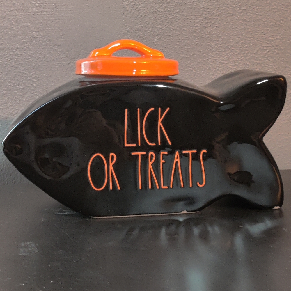 Rae Dunn canister - Lick or Treats